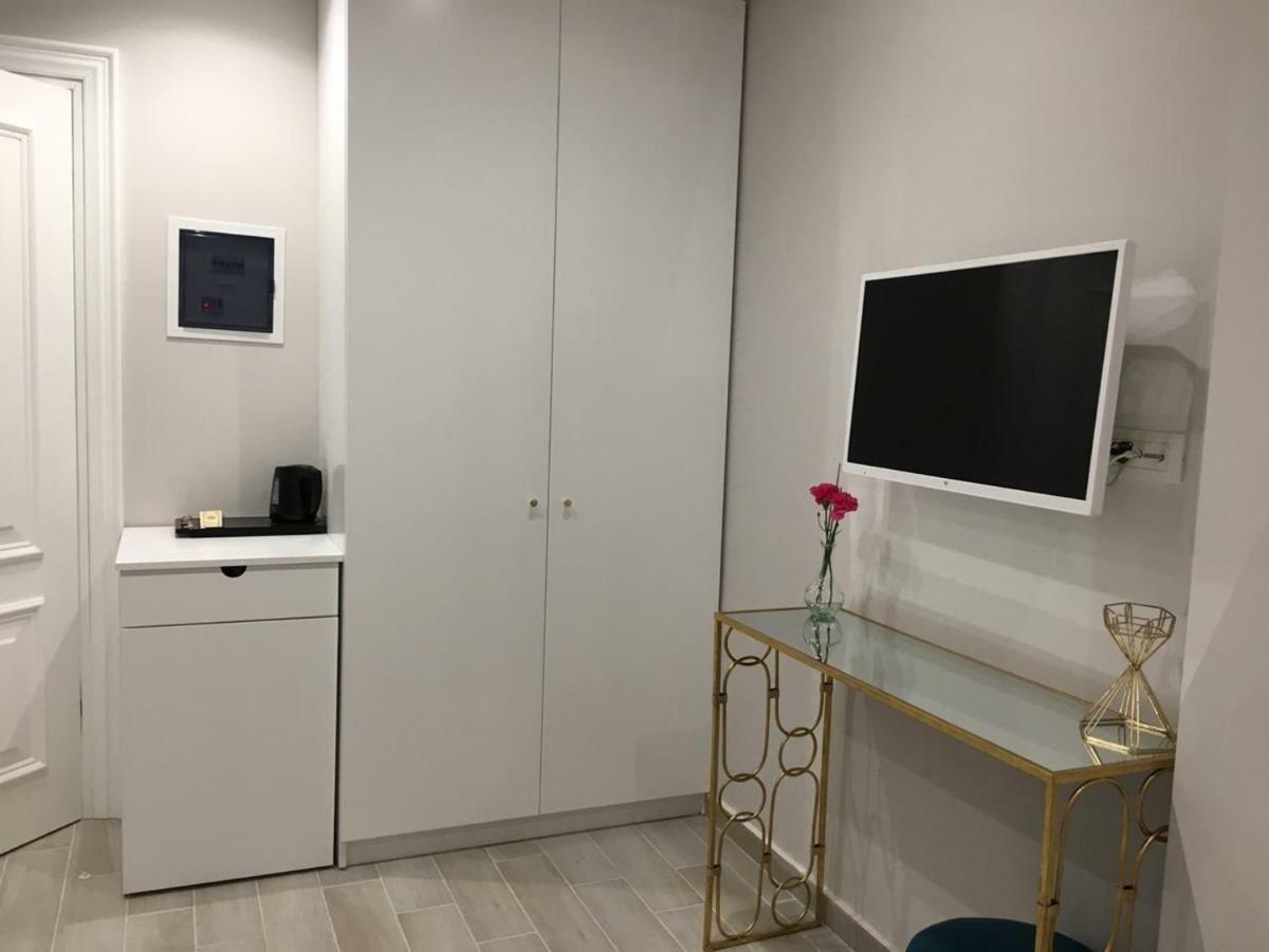 Onira Luxury Rooms Sarandë Buitenkant foto