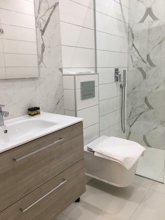 Onira Luxury Rooms Sarandë Buitenkant foto