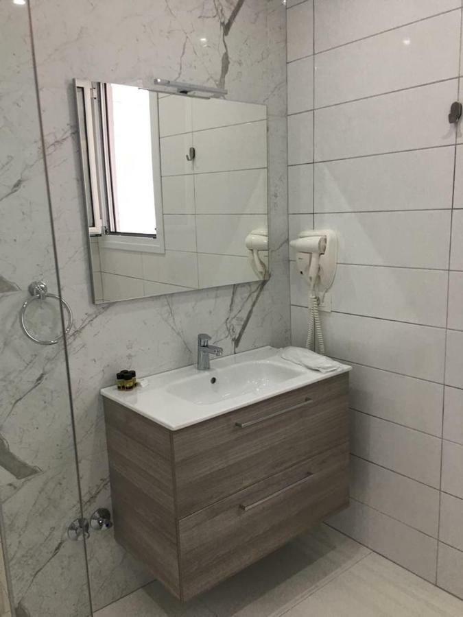 Onira Luxury Rooms Sarandë Buitenkant foto